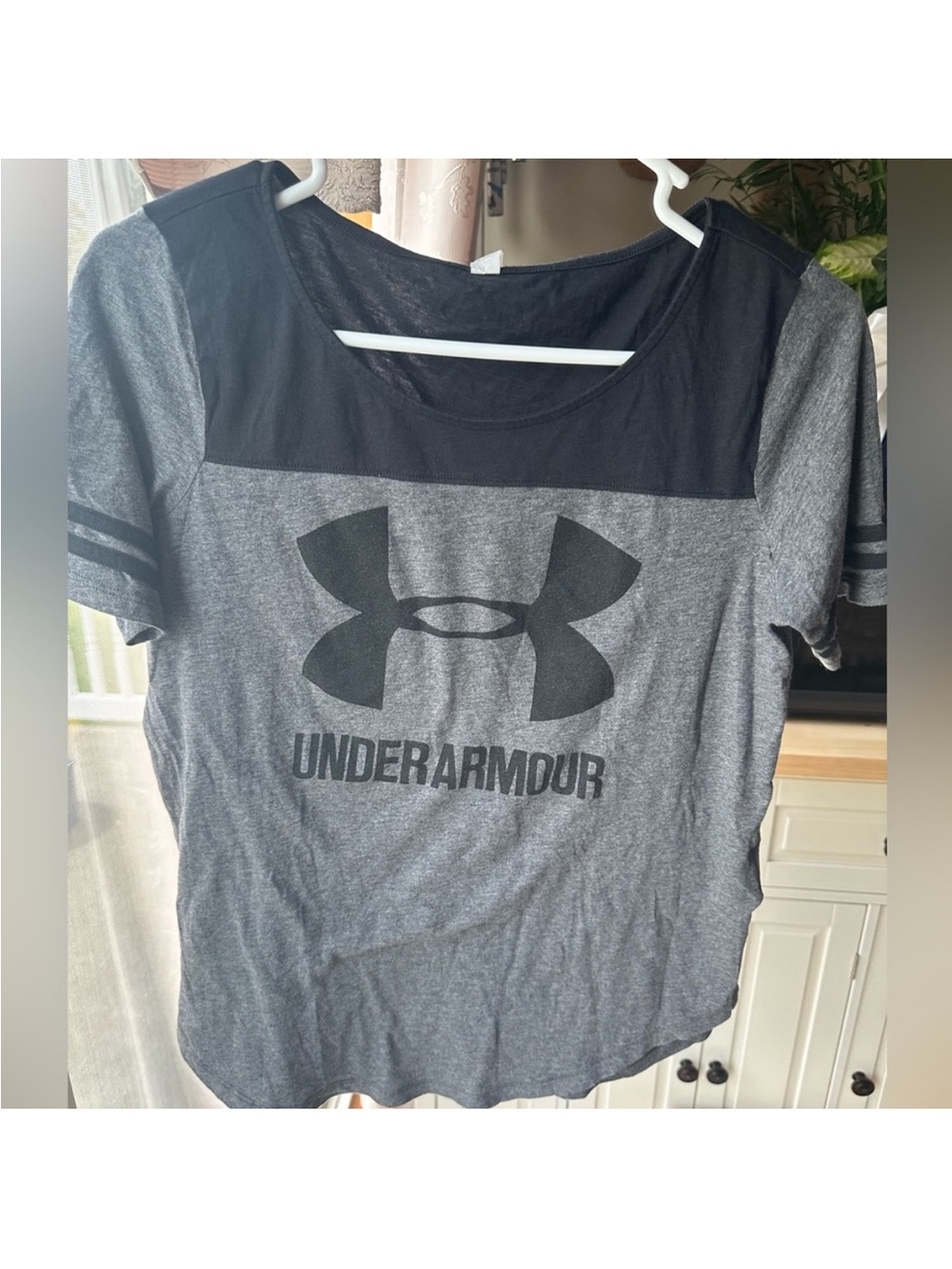 Under Armour Gray and Black Short Sleeve Logo Tee